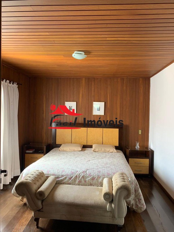 Casa à venda com 3 quartos, 282m² - Foto 15