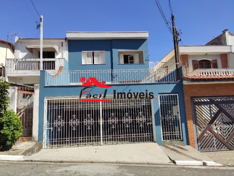 Sobrado à venda com 4 quartos, 239m² - Foto 1