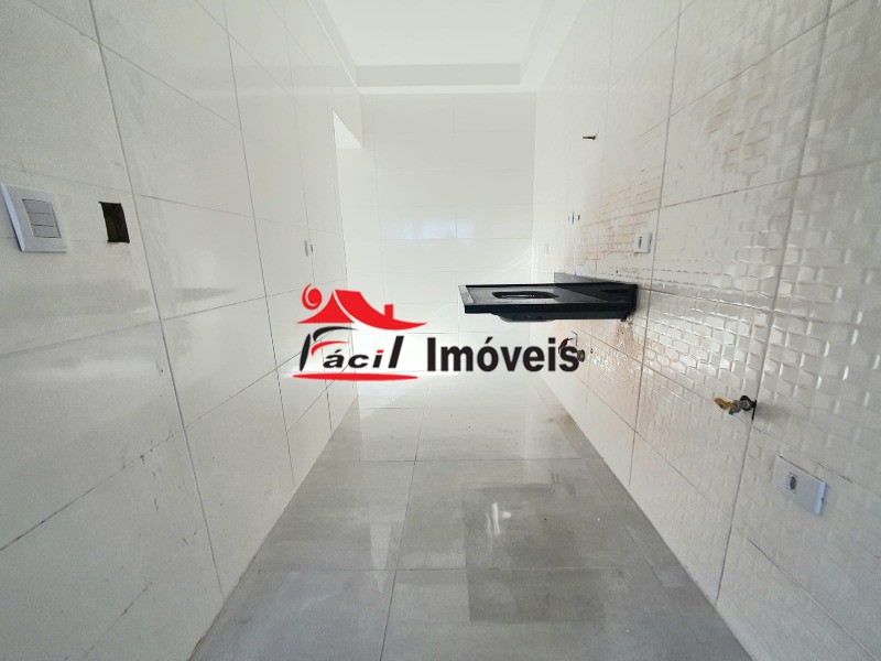 Apartamento à venda com 2 quartos, 40m² - Foto 11