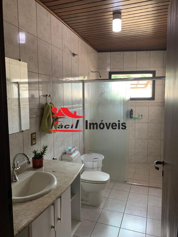 Casa à venda com 3 quartos, 282m² - Foto 16