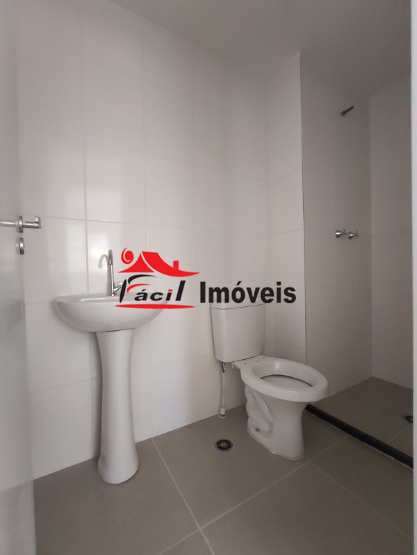 Apartamento à venda com 2 quartos, 42m² - Foto 12