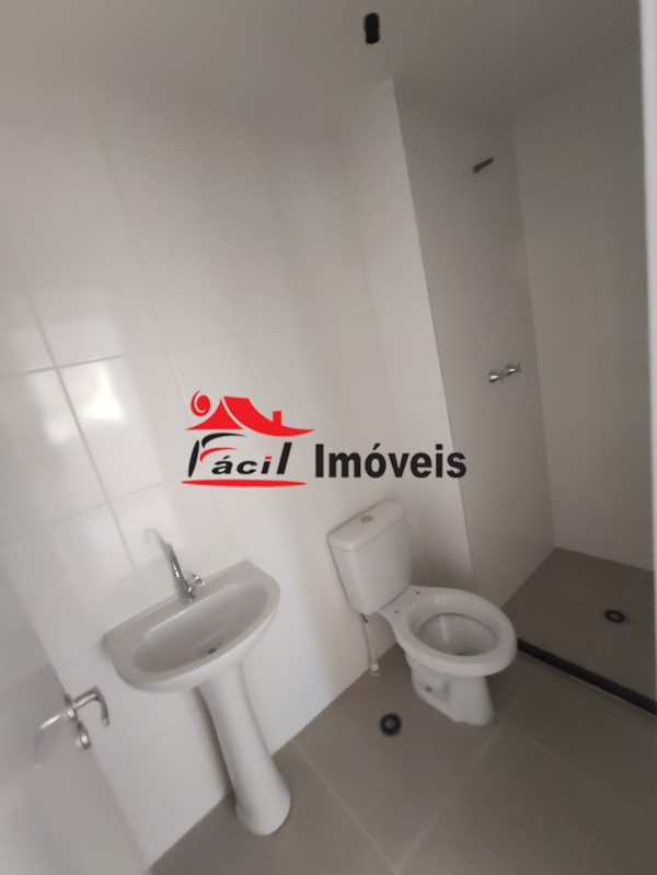 Apartamento à venda com 2 quartos, 42m² - Foto 13