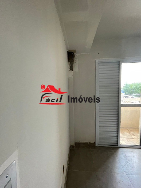 Apartamento à venda com 2 quartos, 40m² - Foto 7