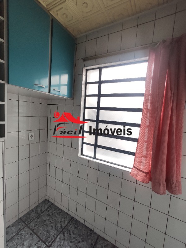 Apartamento à venda com 2 quartos, 42m² - Foto 12