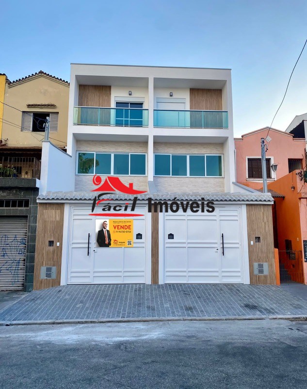 Sobrado à venda com 3 quartos, 240m² - Foto 1