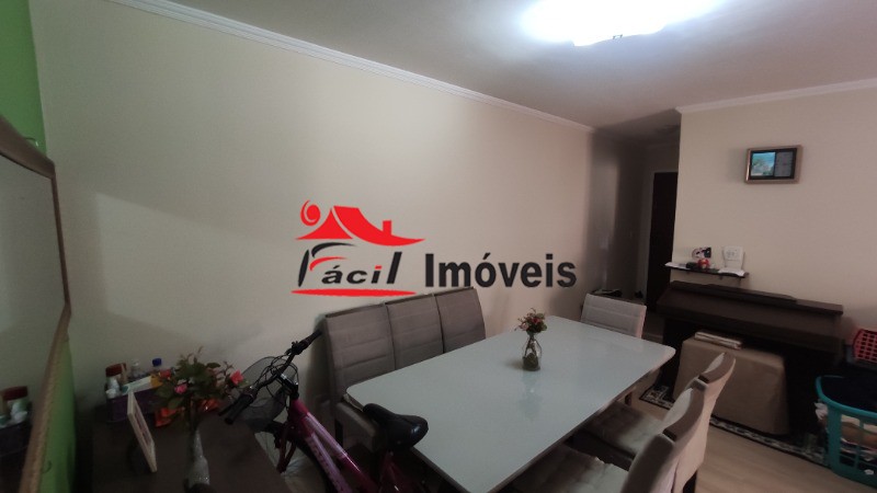 Apartamento à venda com 2 quartos, 60m² - Foto 12