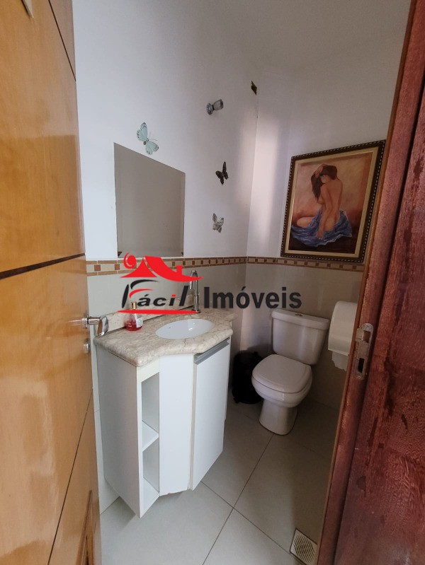 Casa à venda com 3 quartos, 245m² - Foto 9