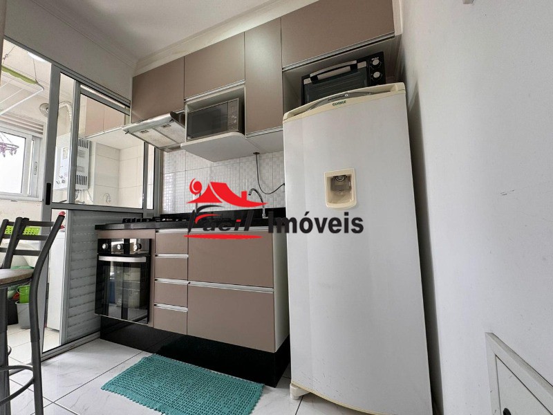 Apartamento à venda com 2 quartos, 47m² - Foto 18