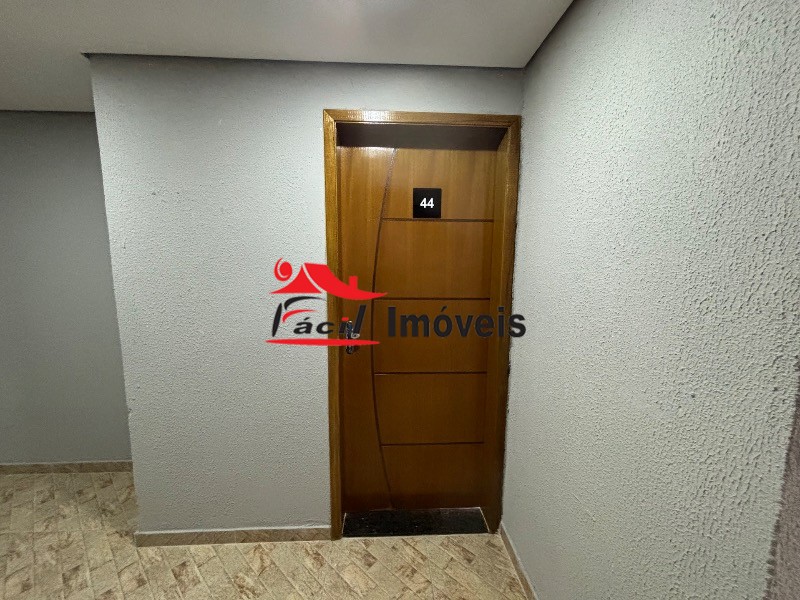 Apartamento à venda com 2 quartos, 40m² - Foto 2