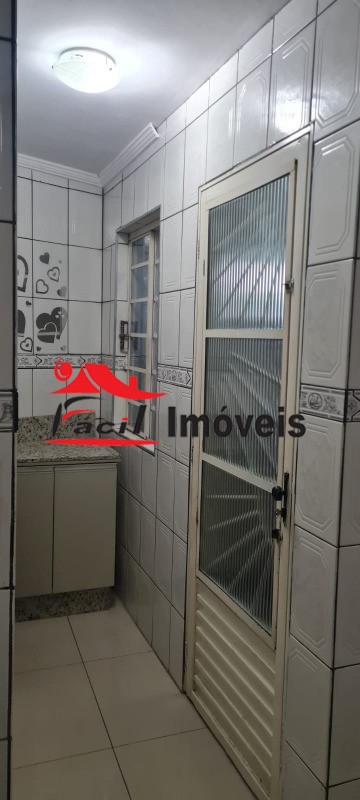 Sobrado à venda com 3 quartos, 150m² - Foto 5