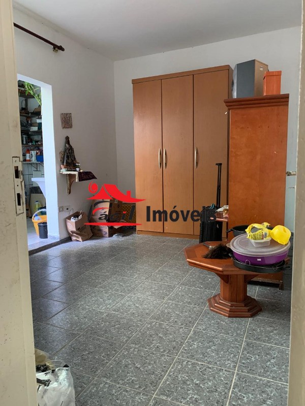 Casa à venda com 2 quartos, 100m² - Foto 11