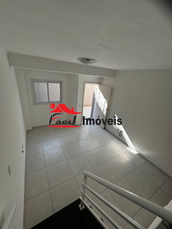 Sobrado à venda com 2 quartos, 60m² - Foto 5