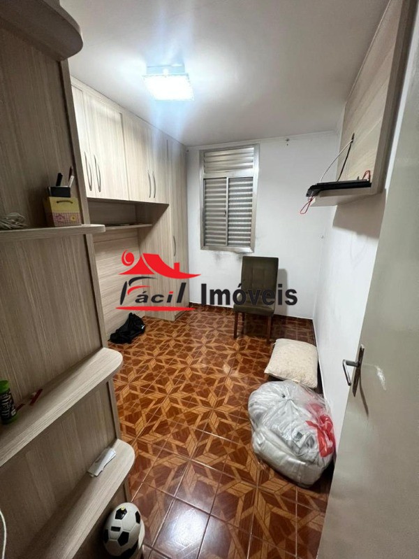 Apartamento à venda com 2 quartos, 45m² - Foto 11