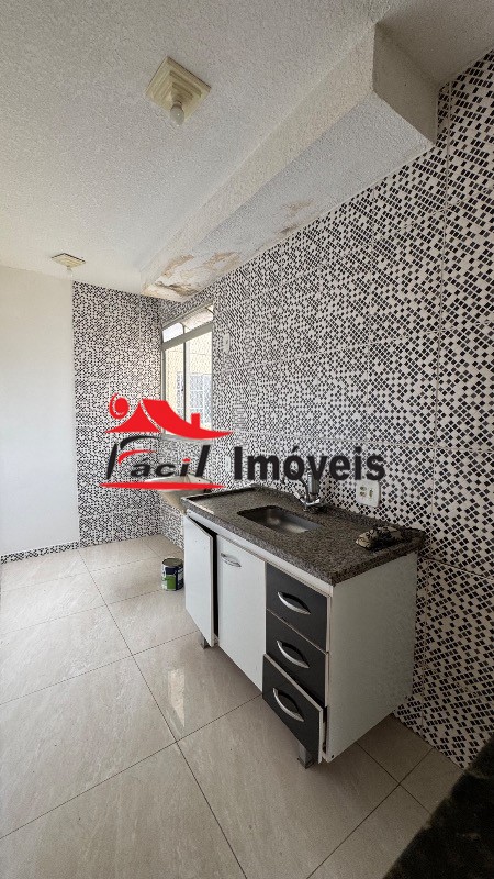 Apartamento à venda com 2 quartos, 39m² - Foto 13