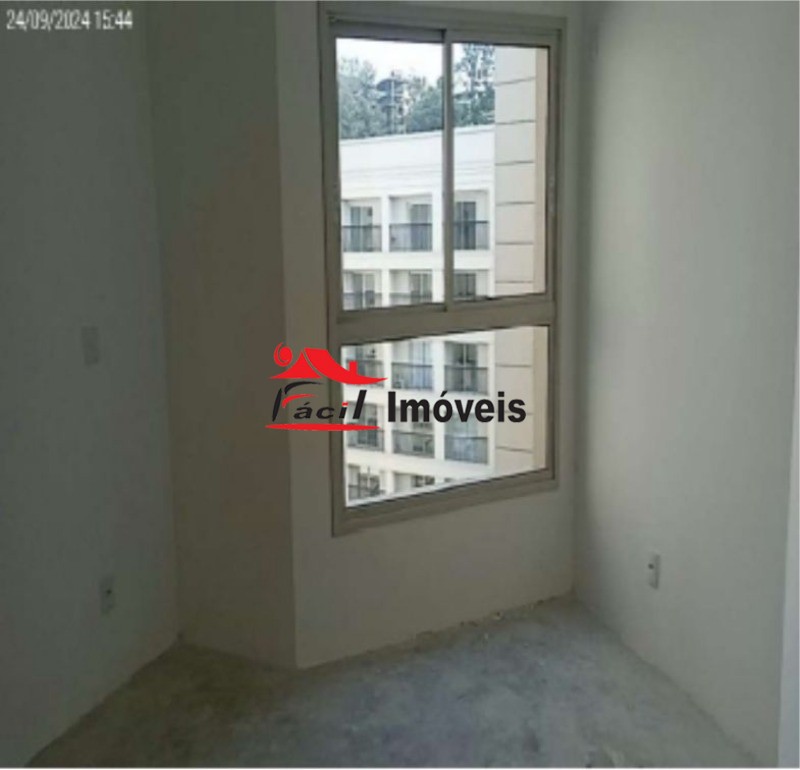 Apartamento à venda com 3 quartos, 123m² - Foto 9