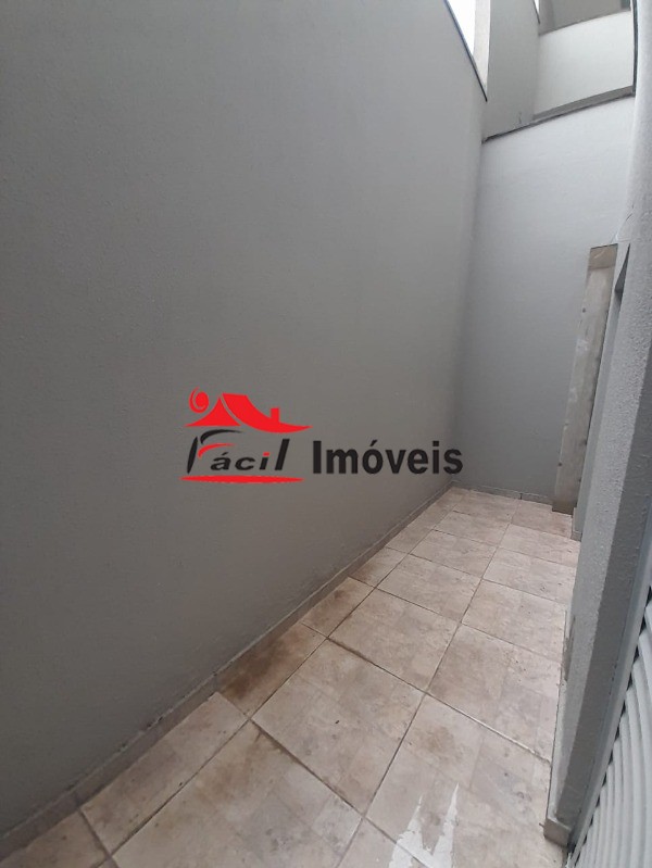 Apartamento à venda com 2 quartos, 75m² - Foto 10