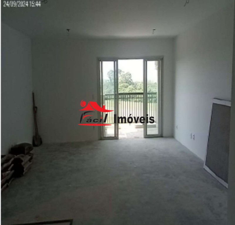 Apartamento à venda com 3 quartos, 123m² - Foto 3