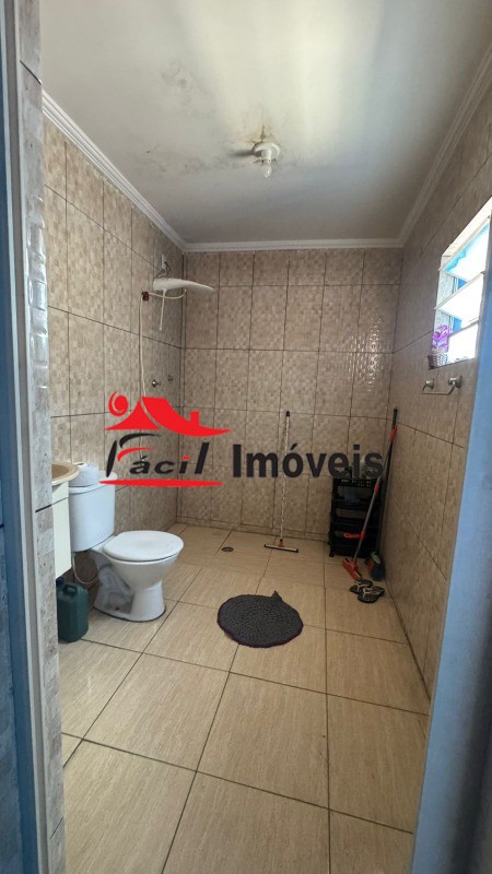 Casa à venda e aluguel com 3 quartos, 184m² - Foto 12