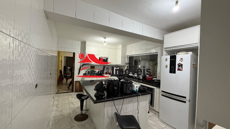 Casa, 3 quartos, 220 m² - Foto 2