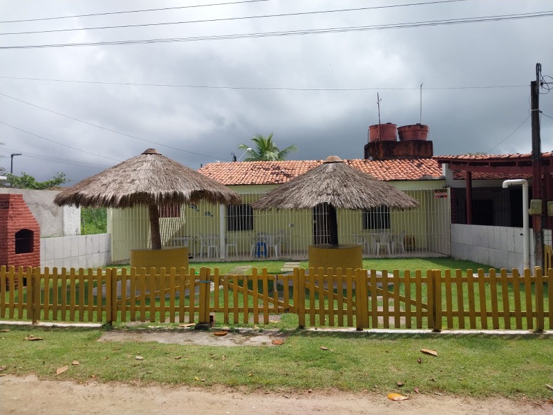 Casa à venda com 3 quartos - Foto 1