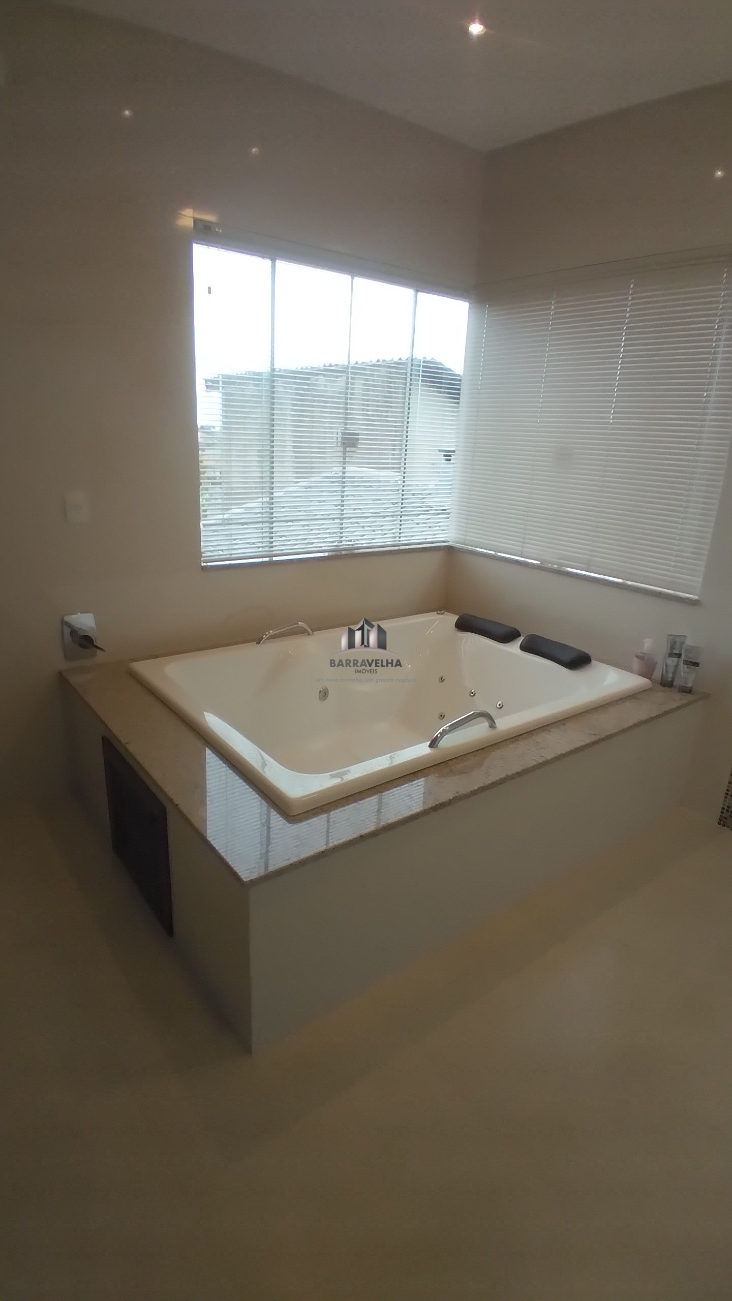 Casa, 4 quartos, 215 m² - Foto 26