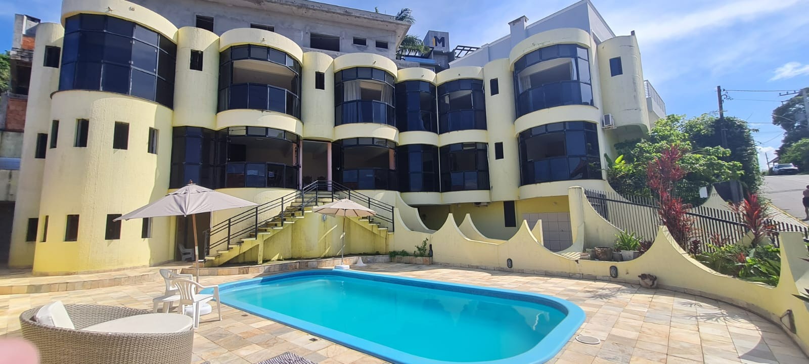 Prédio Inteiro - Foto 1