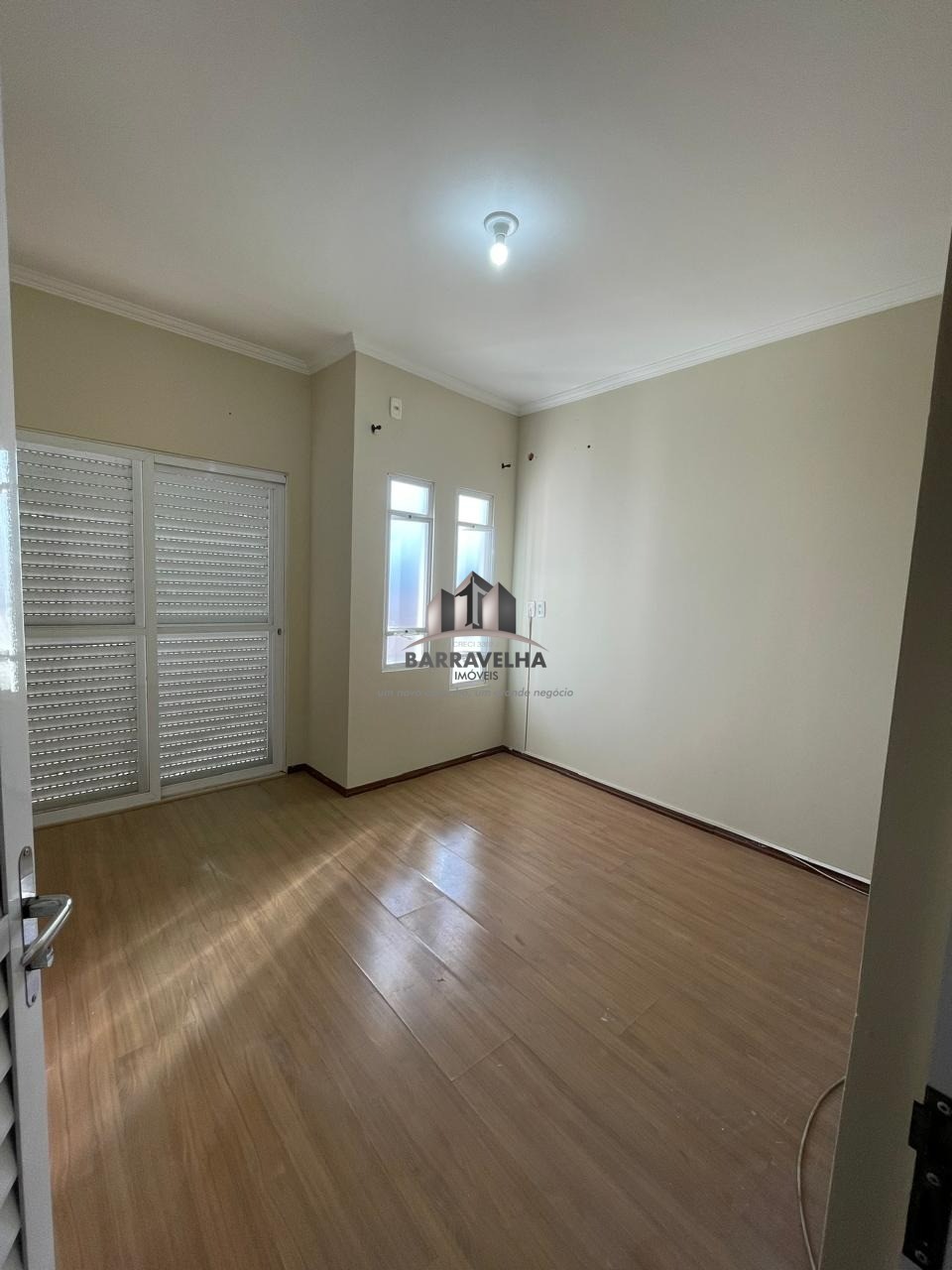 Casa para alugar com 2 quartos, 115m² - Foto 15