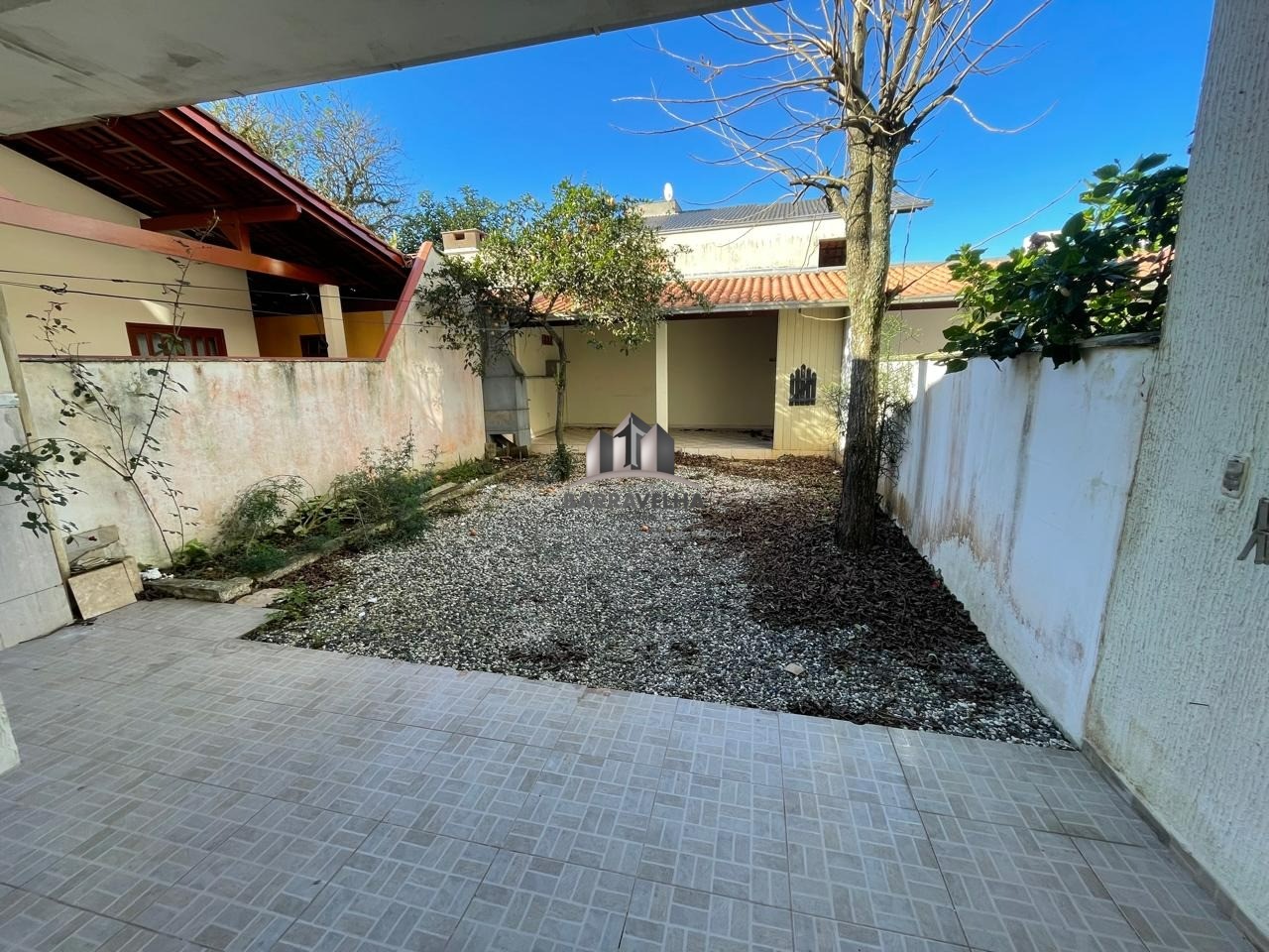Casa para alugar com 2 quartos, 115m² - Foto 9