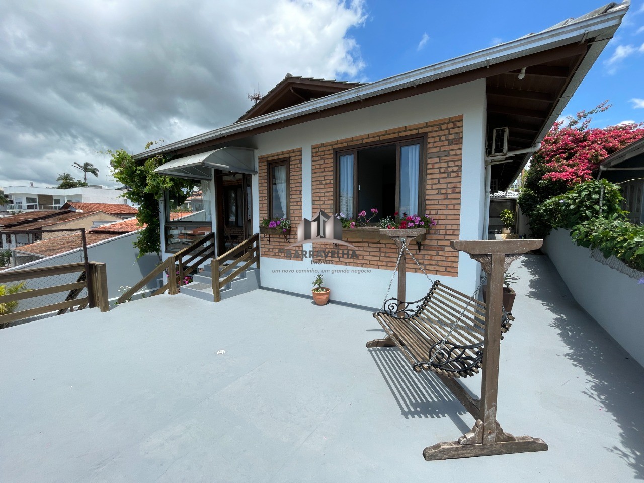 Casa, 4 quartos, 184 m² - Foto 1