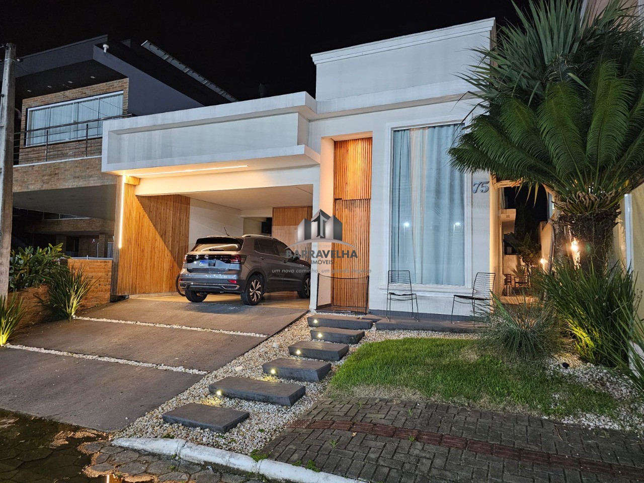 Casa, 3 quartos, 131 m² - Foto 1