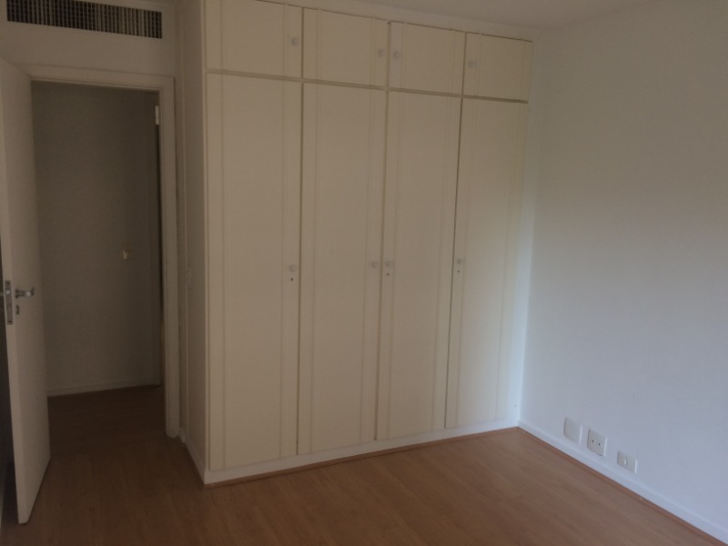 Apartamento à venda e aluguel com 4 quartos, 225m² - Foto 4