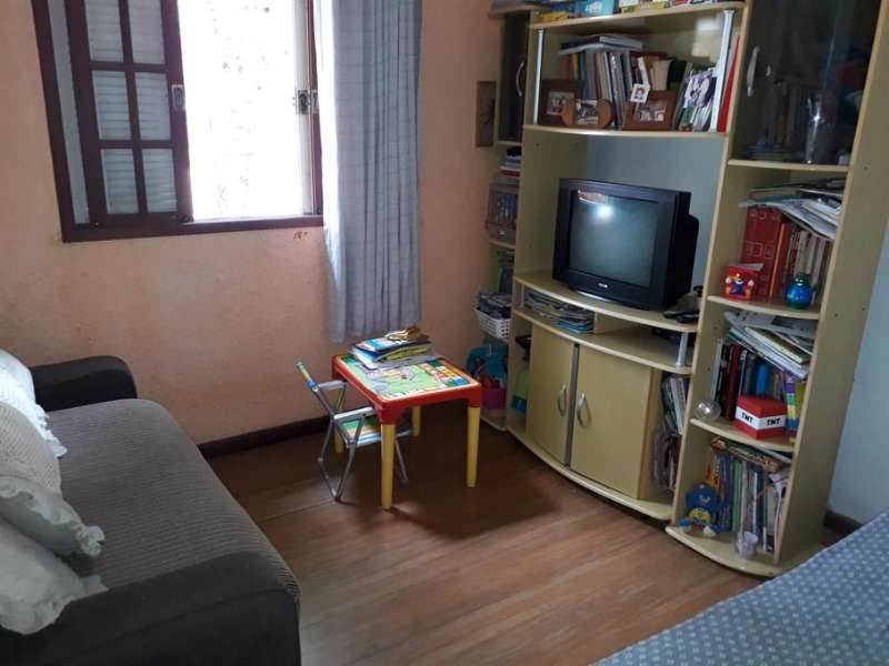 Casa à venda com 4 quartos, 250m² - Foto 19