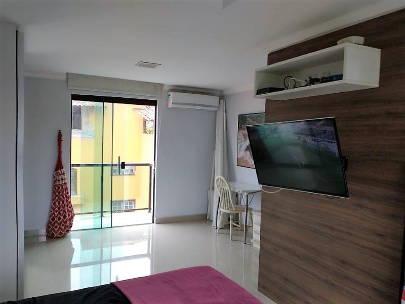 Casa à venda com 4 quartos, 353m² - Foto 12