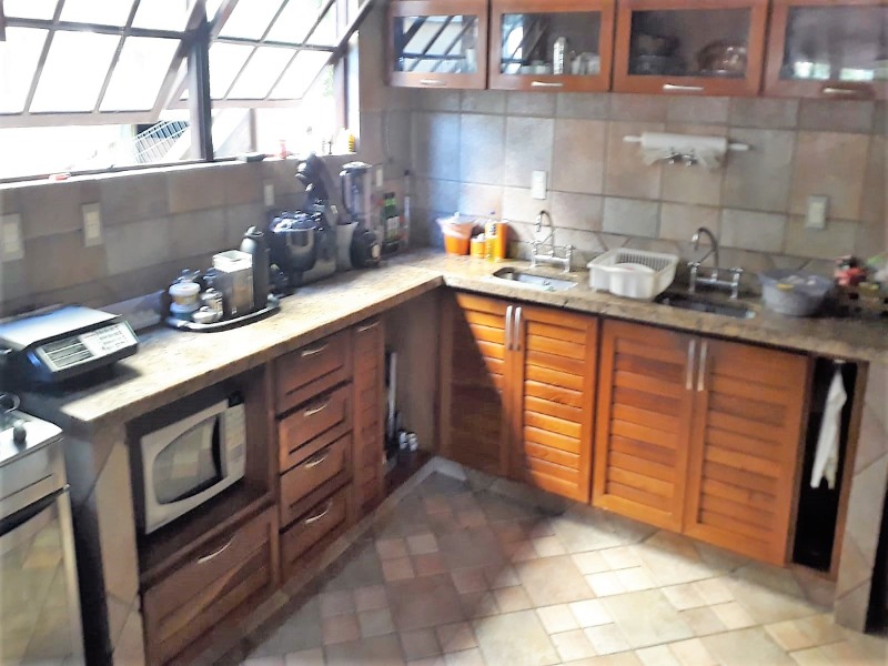 Casa à venda com 3 quartos, 250m² - Foto 21