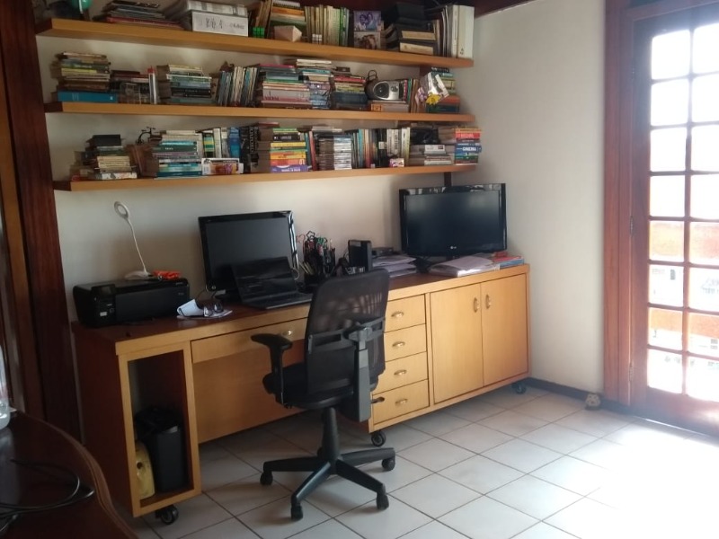 Casa à venda com 4 quartos, 199m² - Foto 8