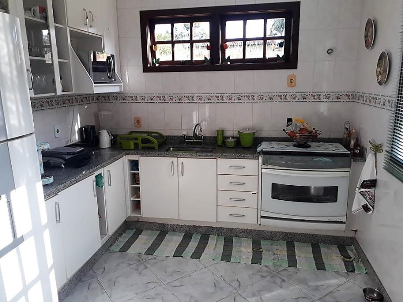 Casa à venda com 4 quartos, 200m² - Foto 25