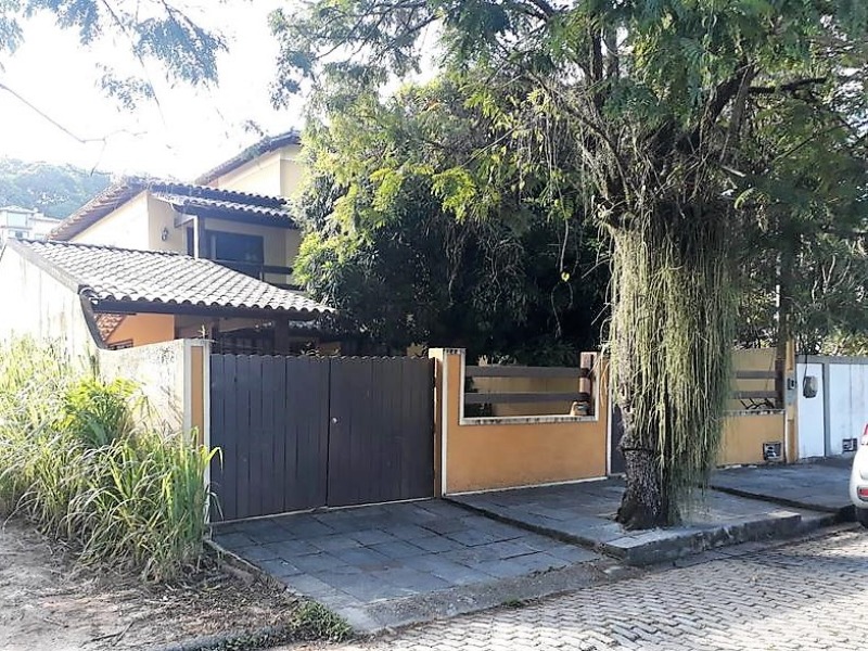 Casa à venda com 4 quartos, 200m² - Foto 5