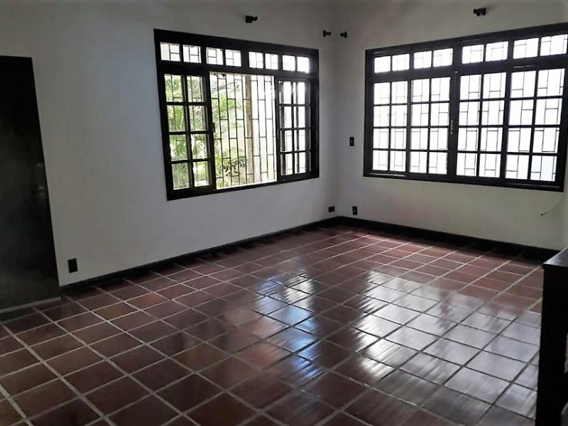 Casa à venda com 5 quartos, 177m² - Foto 16