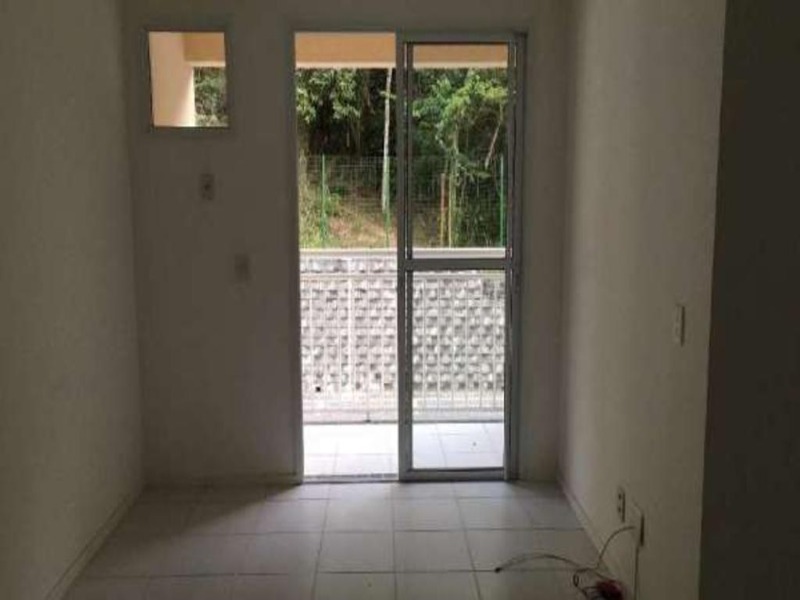 Apartamento à venda com 2 quartos, 70m² - Foto 1