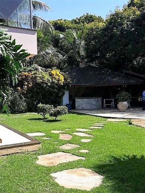 Casa à venda e aluguel com 3 quartos, 366m² - Foto 27