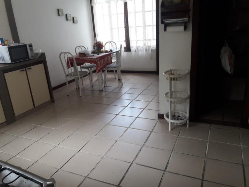 Casa à venda com 4 quartos, 240m² - Foto 13