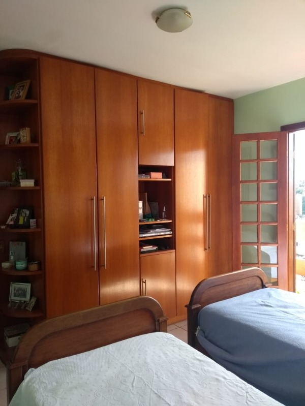 Casa à venda com 4 quartos, 199m² - Foto 14