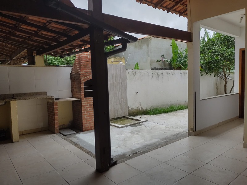 Casa à venda com 3 quartos, 130m² - Foto 14