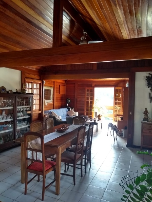 Casa à venda com 4 quartos, 199m² - Foto 19