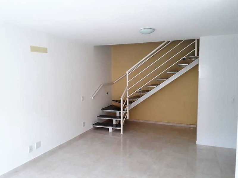 Casa à venda com 3 quartos, 116m² - Foto 2