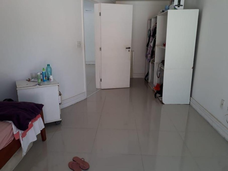 Casa à venda com 5 quartos, 260m² - Foto 11