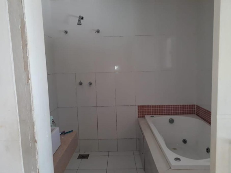 Casa à venda com 5 quartos, 260m² - Foto 13