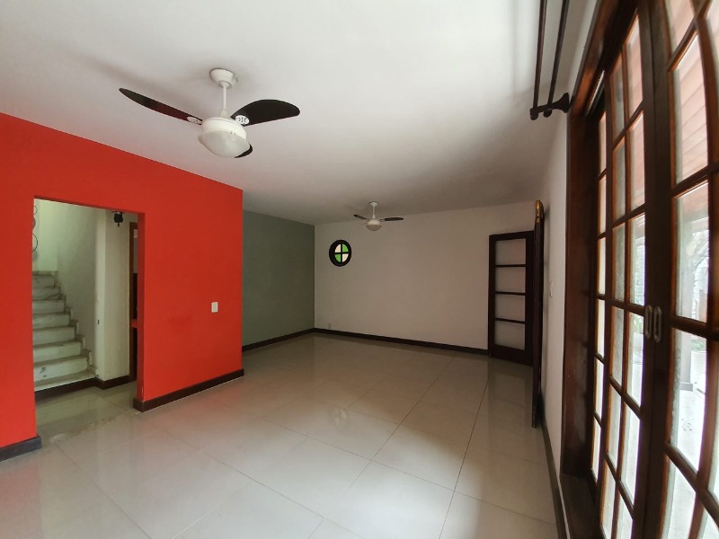 Prédio Inteiro à venda com 4 quartos, 180m² - Foto 6