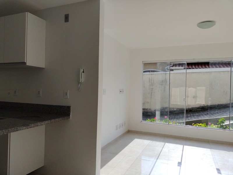 Casa à venda com 3 quartos, 102m² - Foto 18