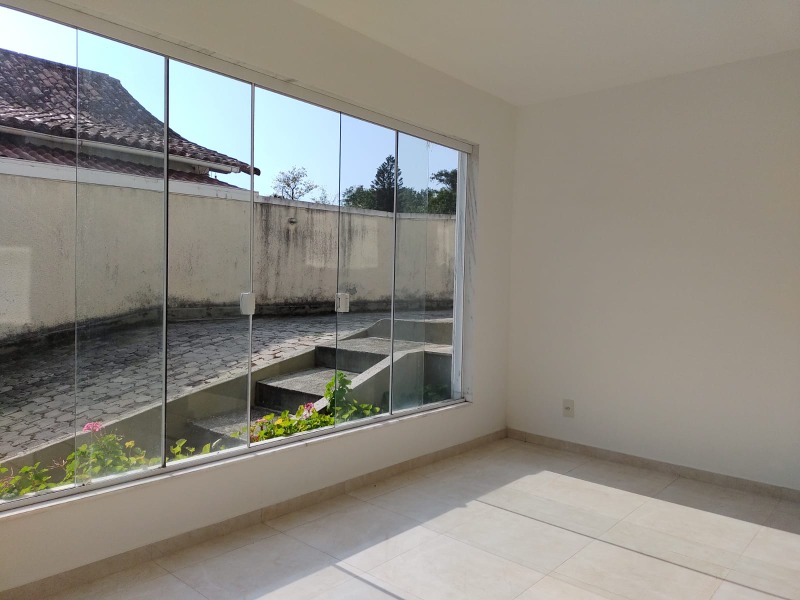 Casa à venda com 3 quartos, 102m² - Foto 16